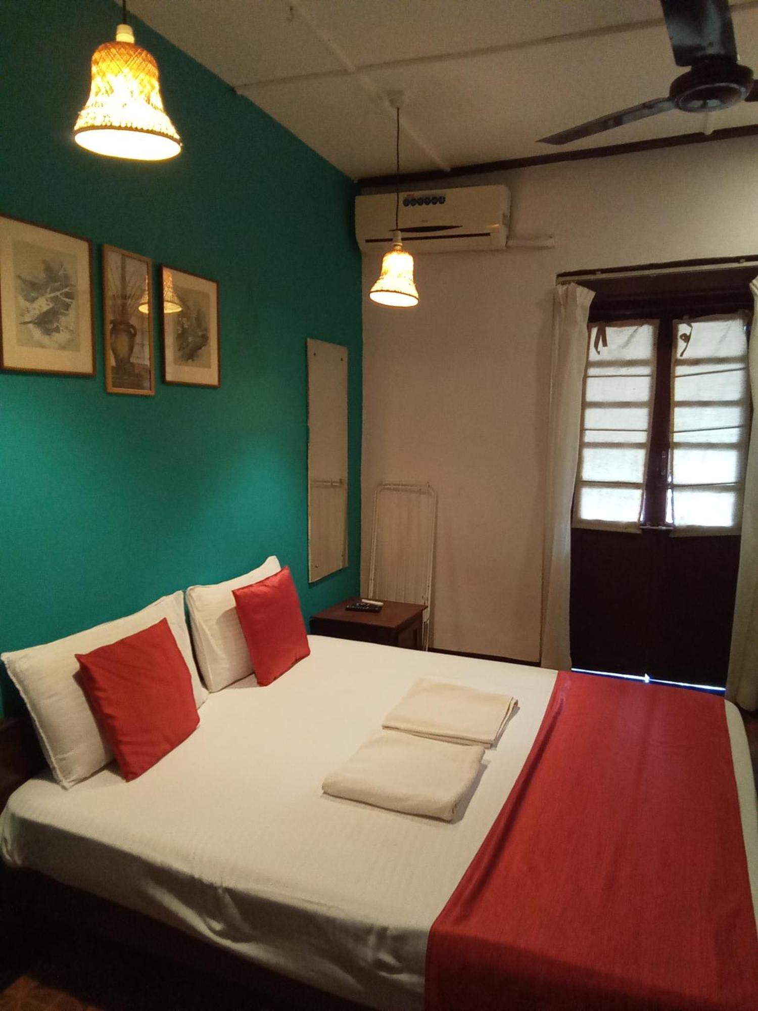 O Camarao Hotel Calangute Szoba fotó