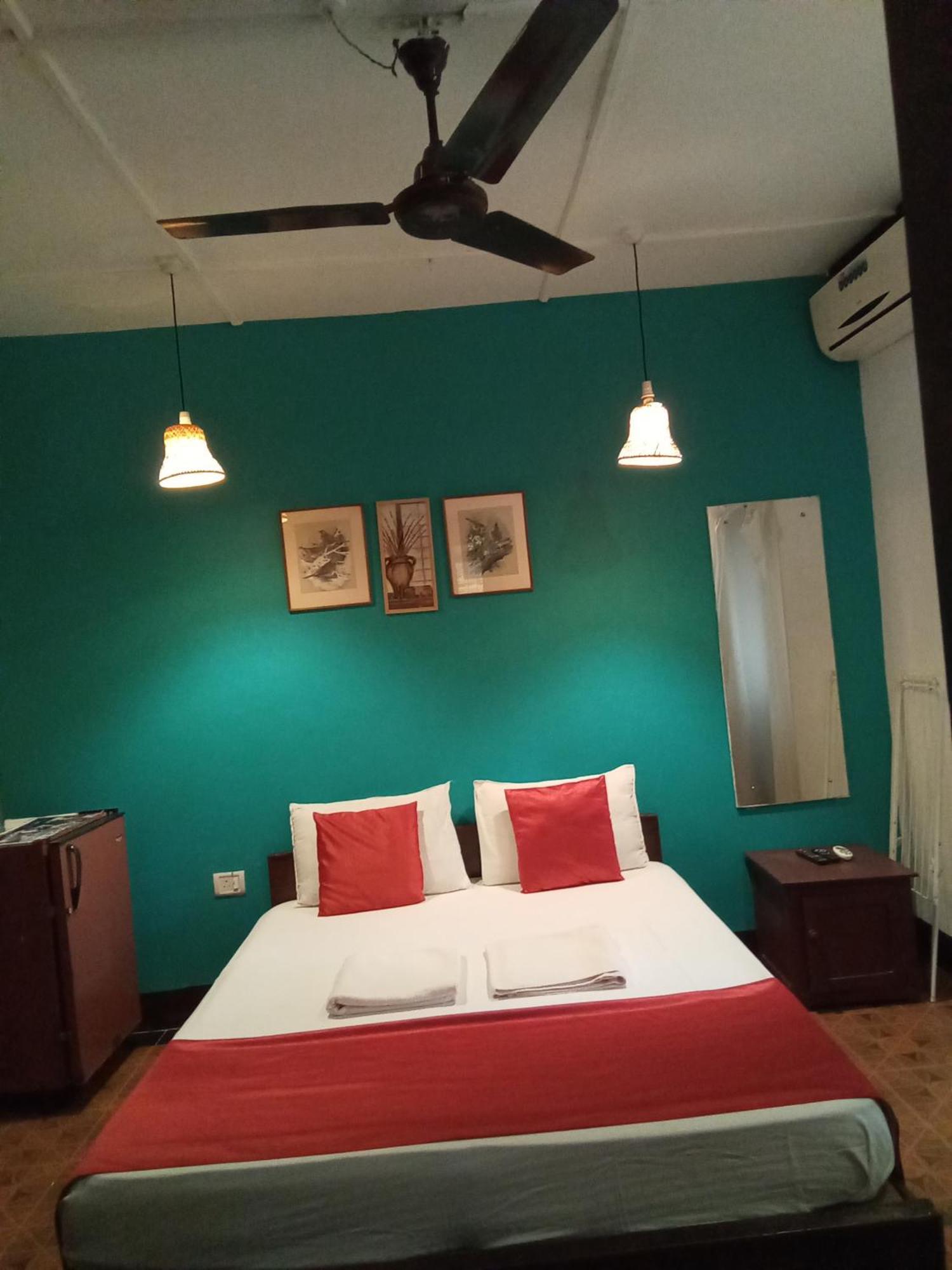 O Camarao Hotel Calangute Szoba fotó